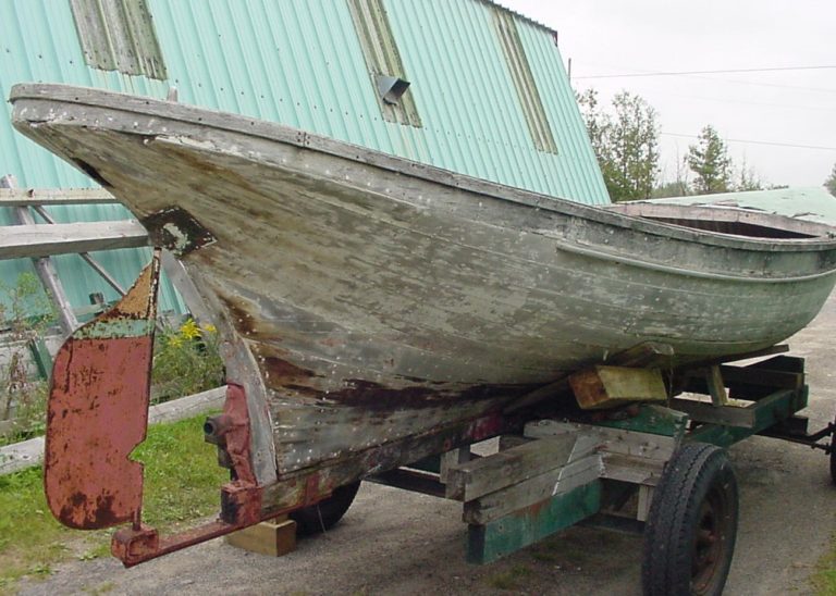 2004 08 28 Boat Hull 003 2 768x548