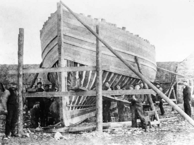3.REAPER under construction1902 Aberdeenshire 768x575
