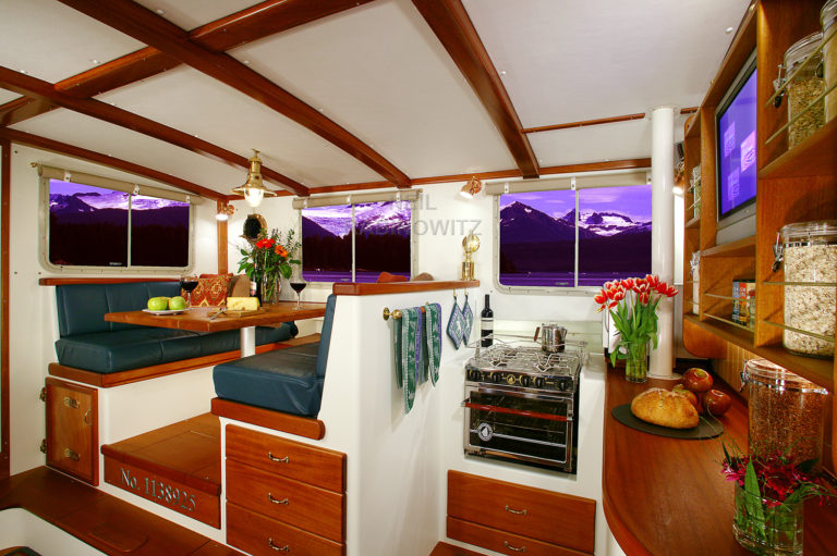 3F0S2500 RT8 copy 768x511