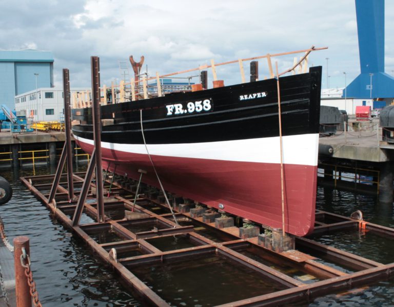 6. REAPER Hull refit Rosyth Dockyard 2018 768x598