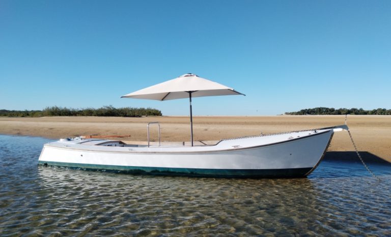 Skinnydip picnic shade 2 768x465