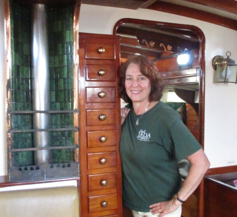 carolechimneyjada 768x703