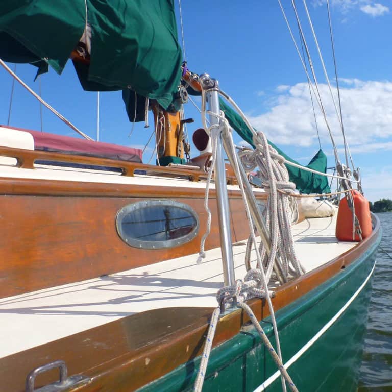 truant starbord 768x768