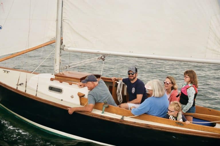 000351210033 768x509