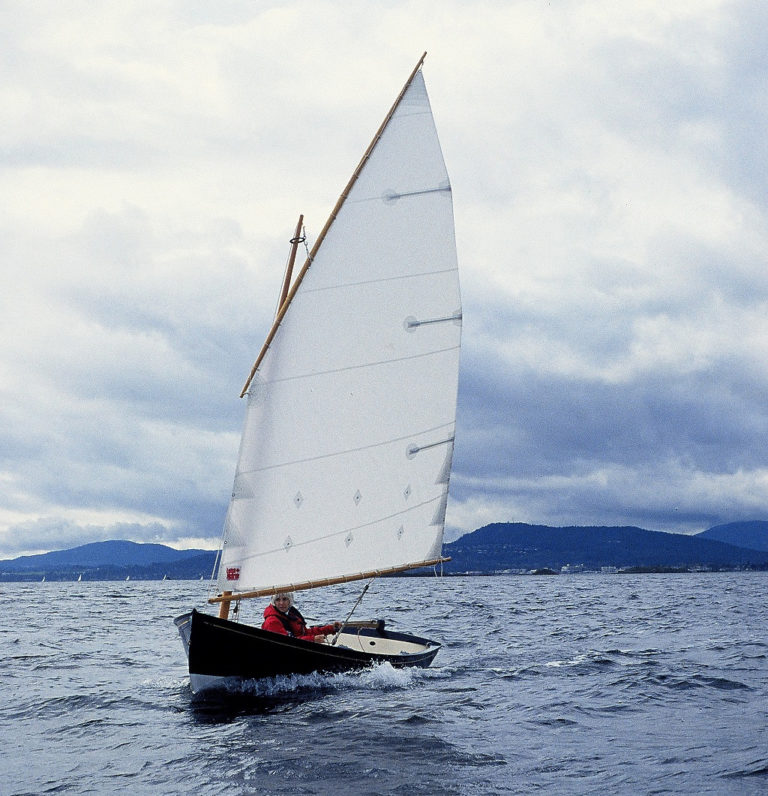 05700002 cropped 768x796