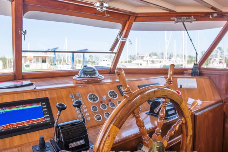 1947 Trumpy Motor Yacht BB Pilot House resized www.nicholsonyachts.com  768x513