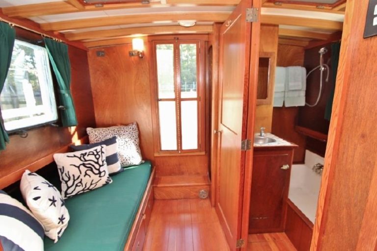 4C32EEE3 7B2E 4088 A158 DF917D1CC743 768x512