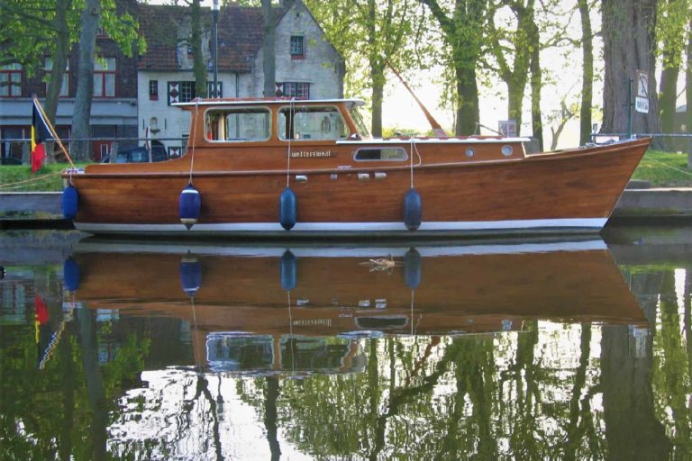 At Dawn in Brugges BE 768x512