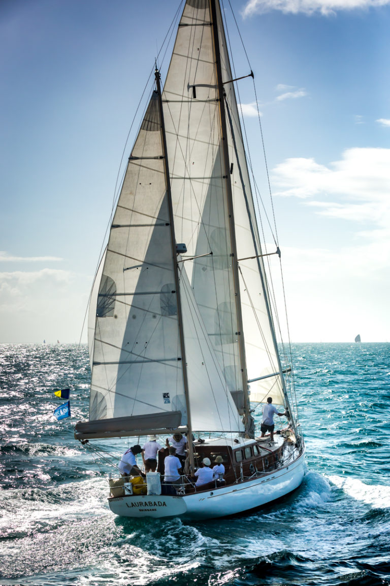 B2B18 Laurabada Jules VidPicPro.com Low Res 1199 768x1152