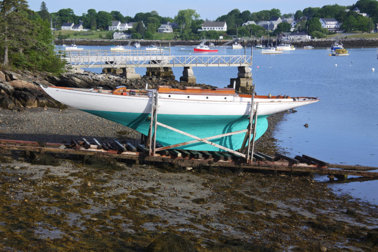 Dyon on ways 768x512