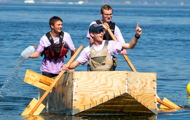 Freshman Boat Competition at Webb Institute 768x486