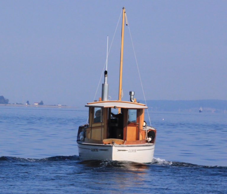 Glorybe from stern 768x657