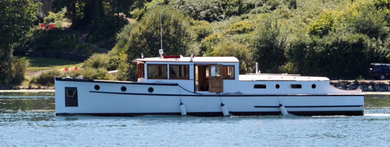 IMG 4598 CEF1 Bainbridge Island WA Billings Floats MV RIPTIDE Port Madison Harbor 768x291