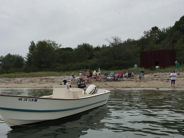 Lucy Tumpline lobster bake 768x576