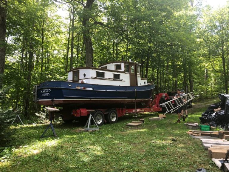 Maleo waiting for refitting to do the great loop 768x576