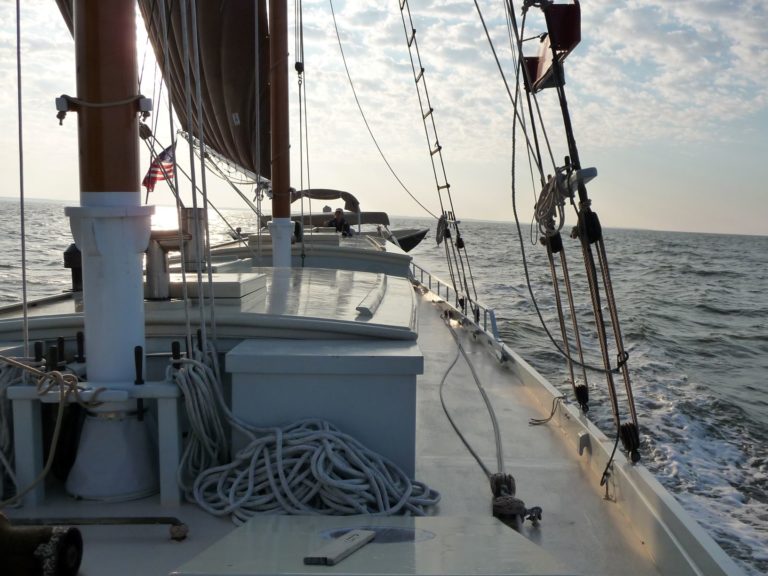 Nina Underway 2mb 768x576