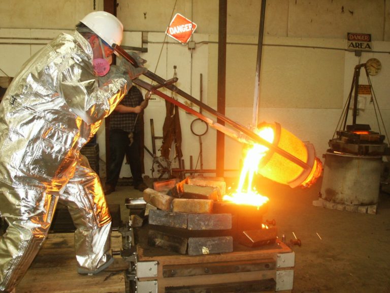 Pete pouring ExOne casting 768x576
