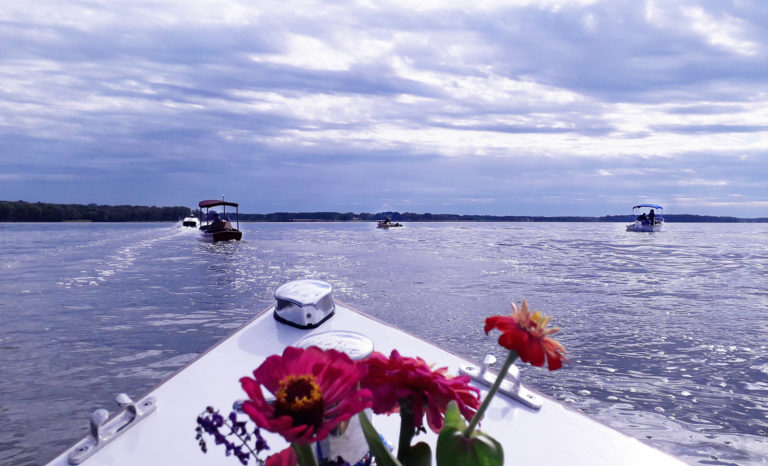 Race start. Race start.