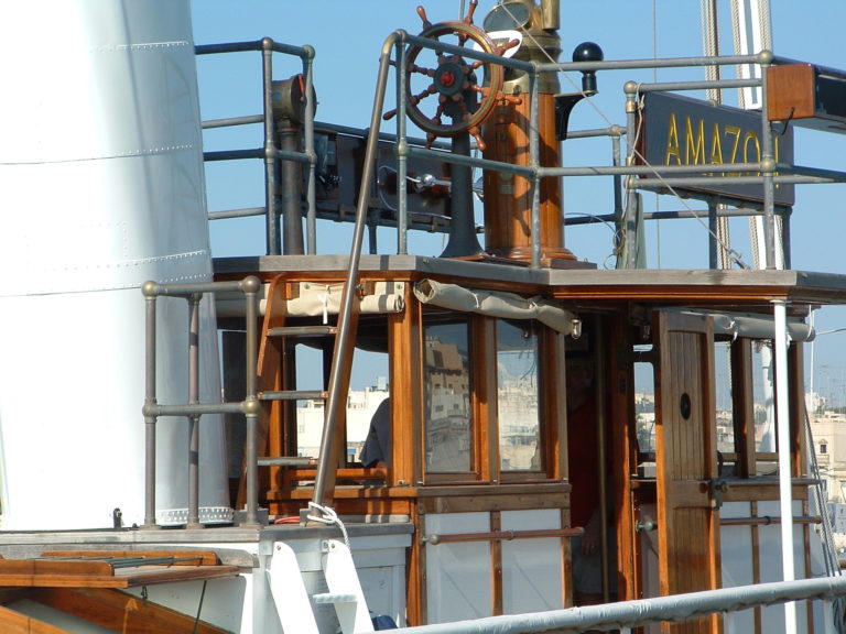 Yacht AMAZON 1885 03 Deckhouse 768x576