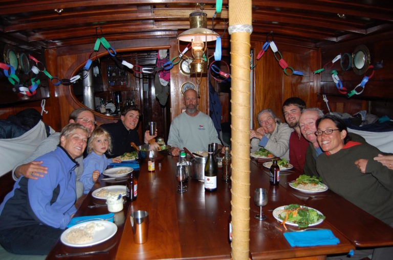 dinner mainsaloon 768x509