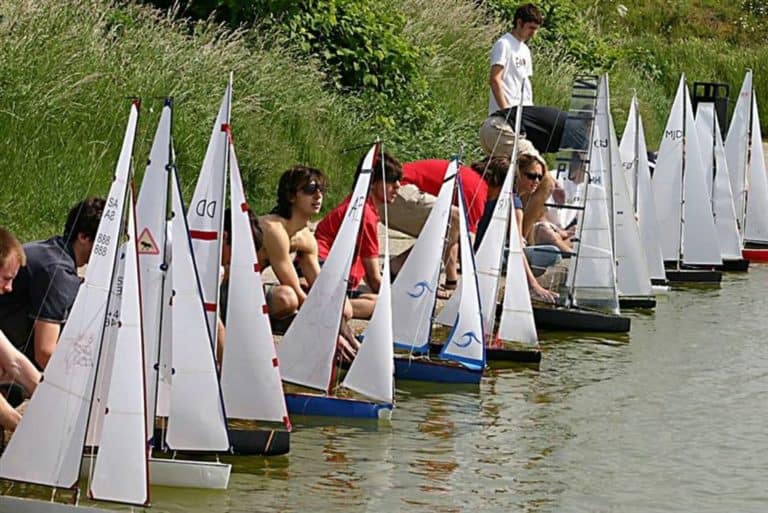 fleet of free sailers at gosport desktop resolution 768x513