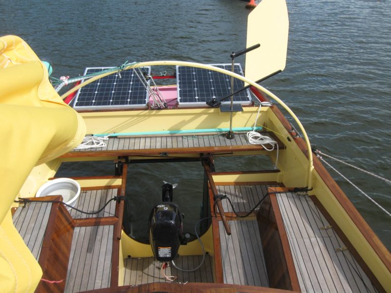 06 FanShi Davits and self steering 1 768x576