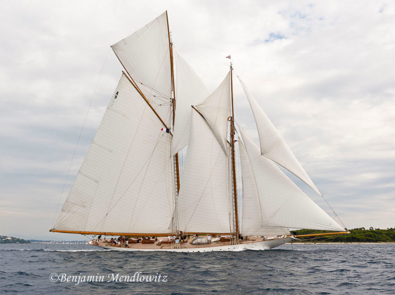 1445095 WCBS 768x575