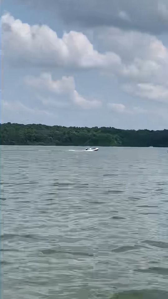 1BC73A9E 5AAC 432D B0D7 C0BF42A3E614 1 106 c