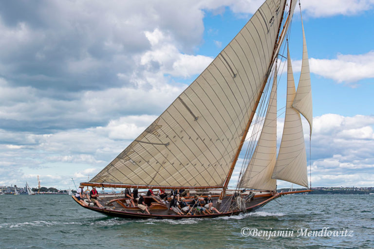 2002043 WCBS 768x512