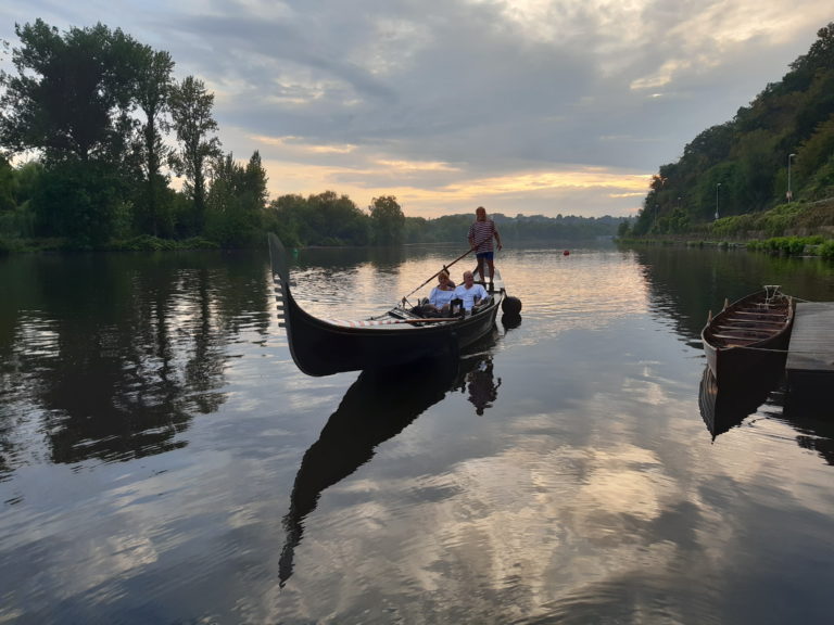 Our Venecian Gondola in use at our annual gondola-party.