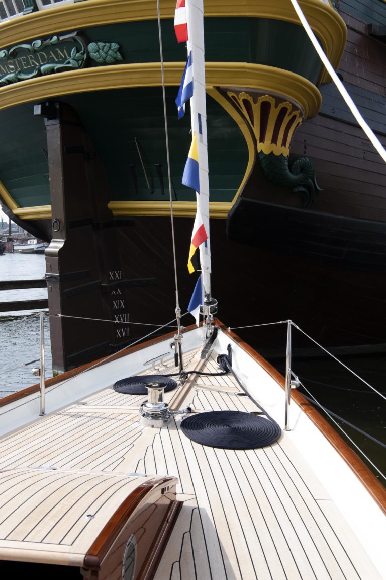 DSC 5566 min 768x1152