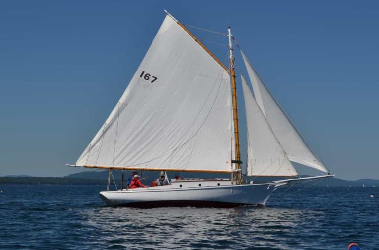 FREEDOM Under Sail KNW photo copy 768x507