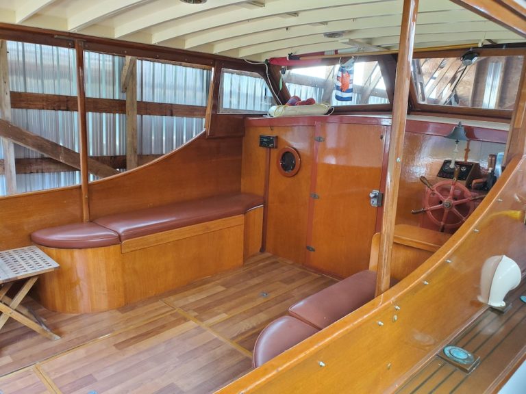 PacificLoon seating copy 768x576