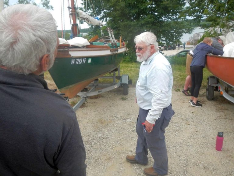 Pepper 15 Frisky Lady Red Bat Small Reach Regatta 2021