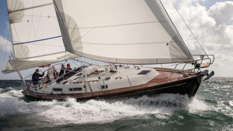 RUSTLER 37 1920px OPT 768x432