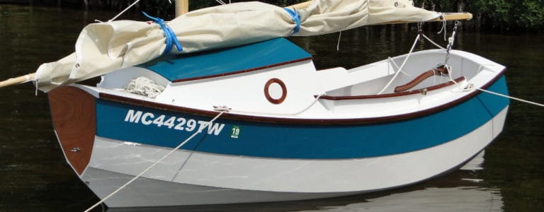 carousel Scamp14 768x300