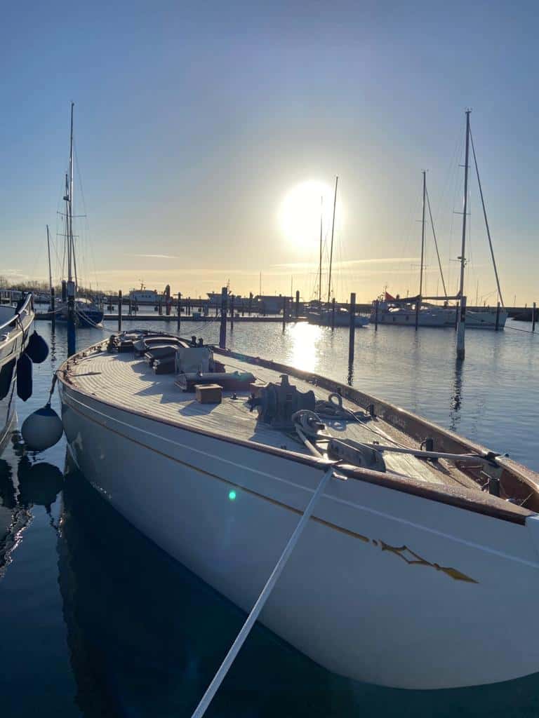 1DA41A01 A397 4F72 8048 091BB1C5CB4C