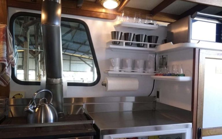 30 Bill Garden Trawler Tug Dream Boat Harbor 12 1200x750 1 768x480