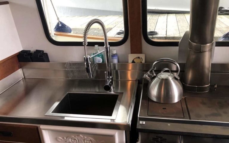 30 Bill Garden Trawler Tug Dream Boat Harbor 13 1200x750 1 768x480