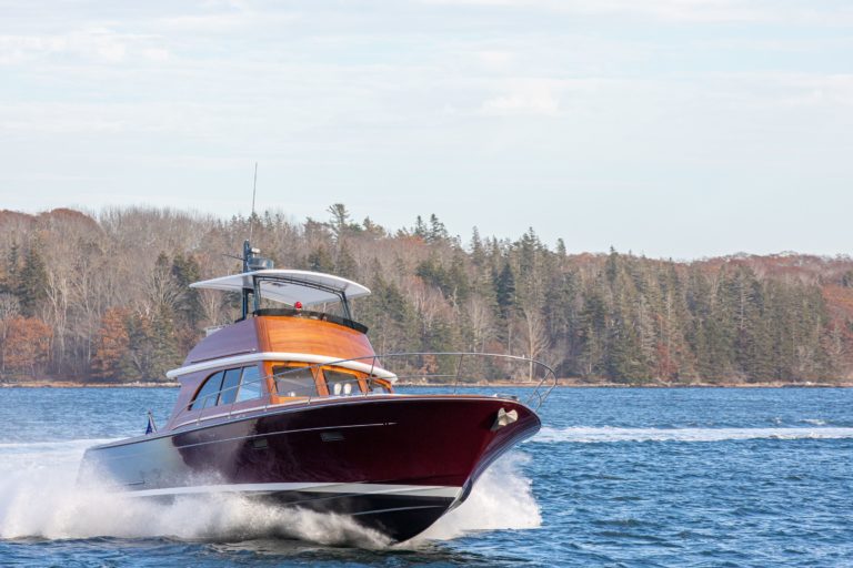 Hood 57 5300 small 768x512