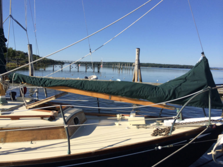 Staysail with cover s 768x576