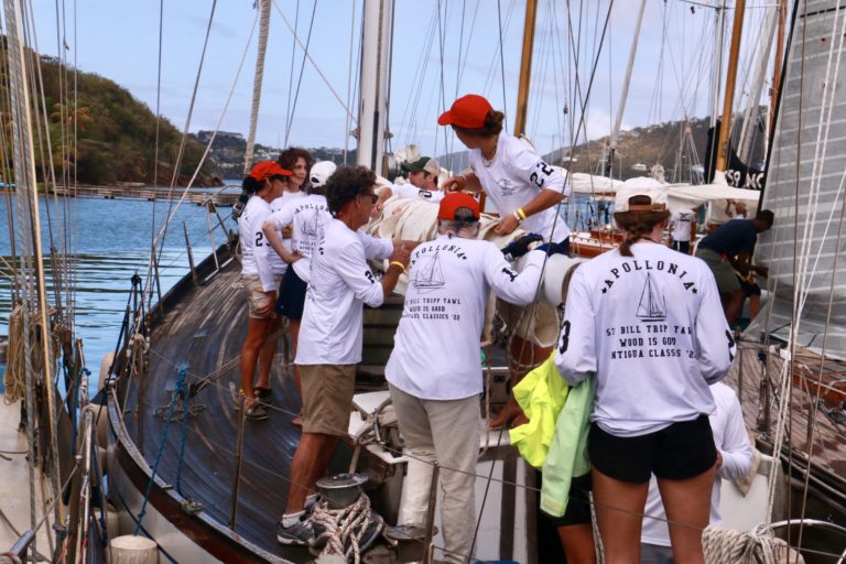 Crew on. Apollonia 768x512