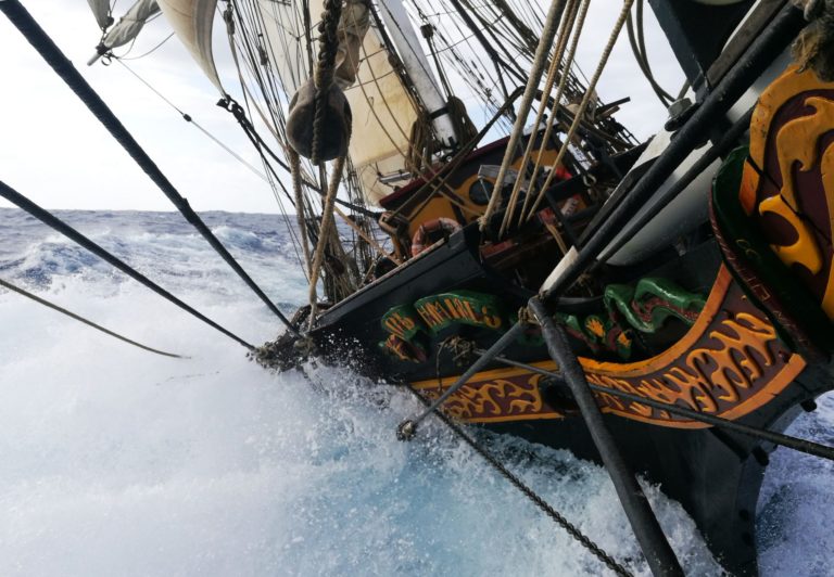 Fairtransport tres hombres 768x532