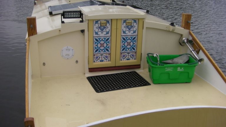 Nutshell bow cockpit 2048x1152 1 768x432