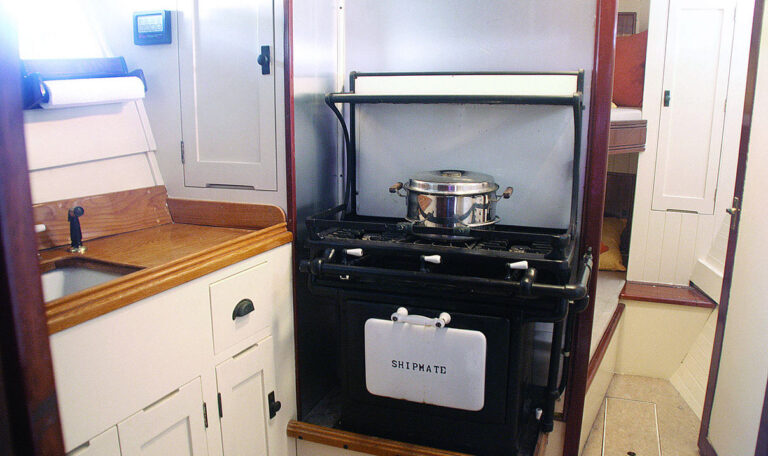 galley galley crop u3482 768x456