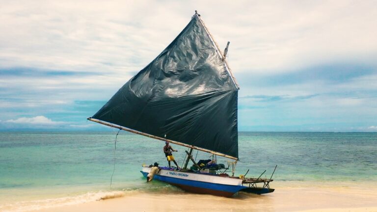 tawali pasana beach 768x432