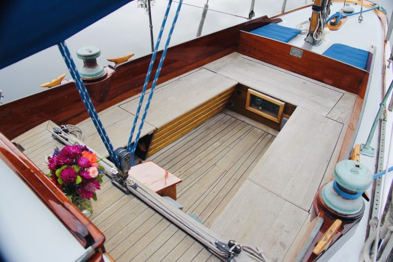 65 Teak Cockpit copy 768x512