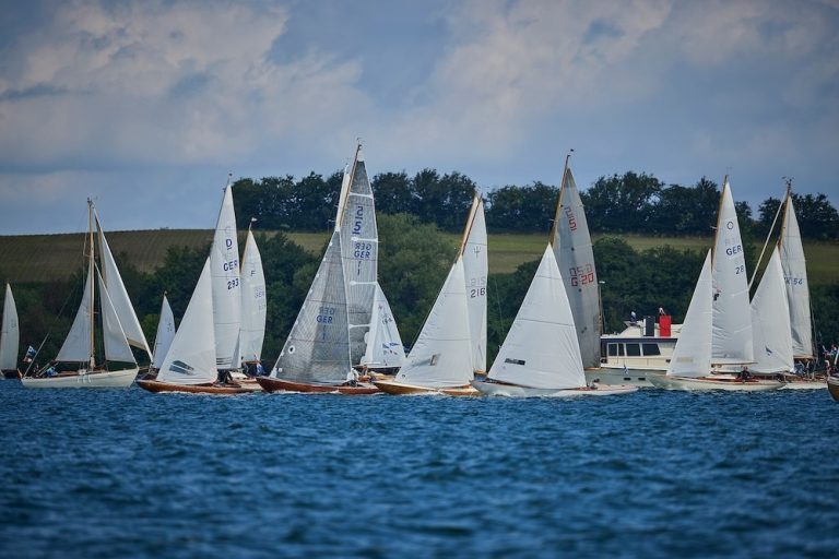 37 9282 1024x 768x512