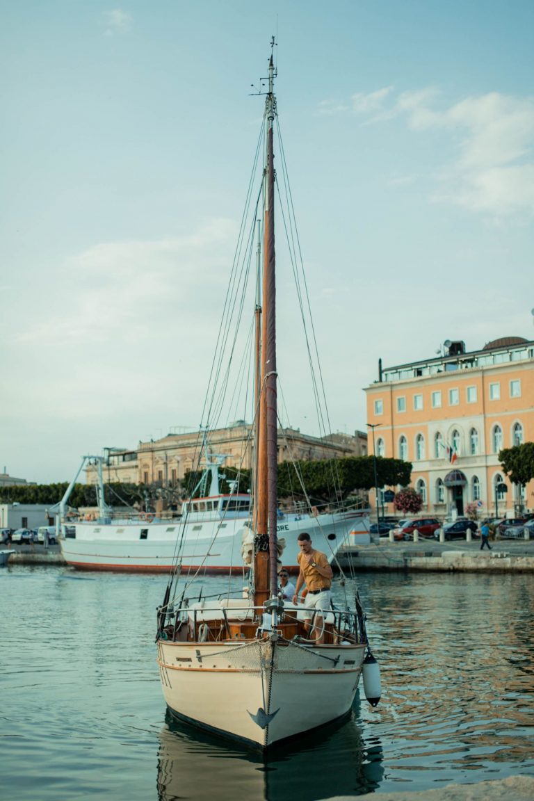 Classic Boats Ortigia9 768x1152