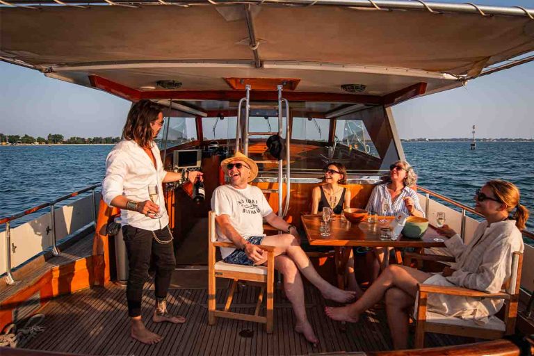 Classic Boats Venice 15 768x512